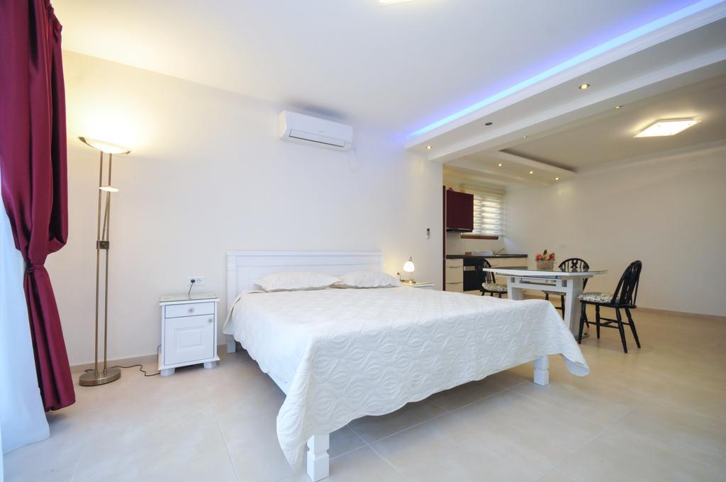 St.George Apartments Petrovac Quarto foto