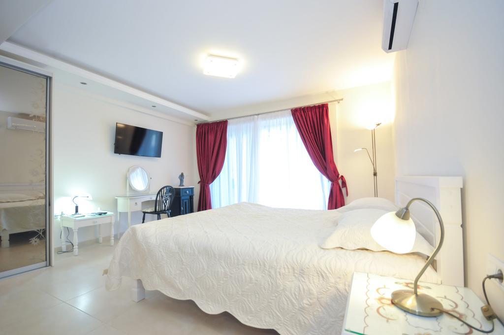 St.George Apartments Petrovac Quarto foto